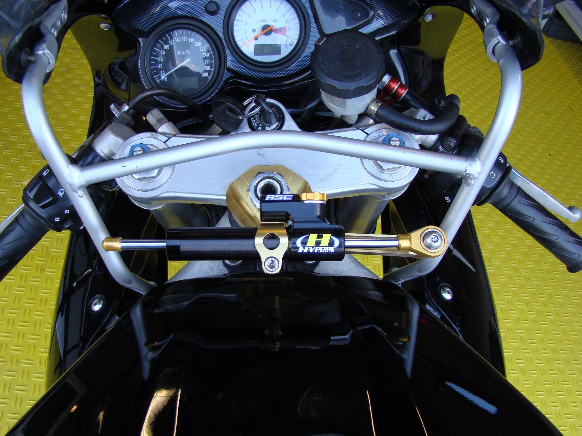 Steering Damper Mounting Kit