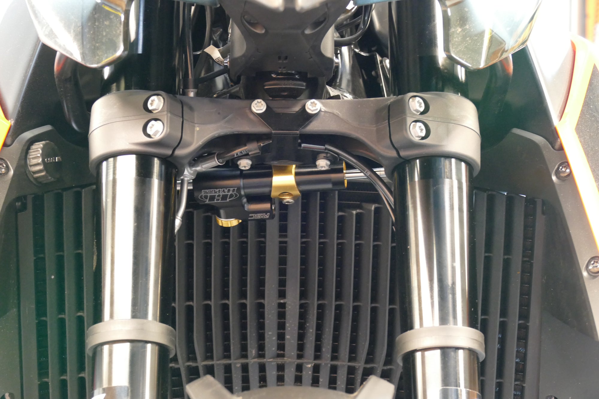 Steering Damper Mounting Kit