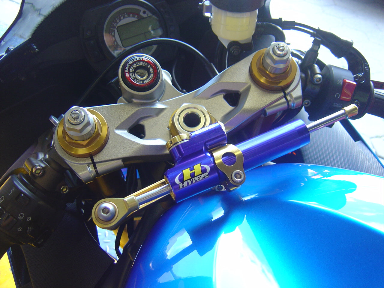 Steering Damper Mounting Kit